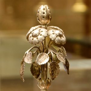 Botão de flor. Pormenor de paliteiro em prata. Século XIX