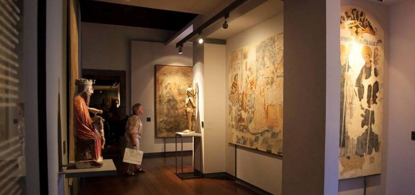 Vista parcial da Sala de Pintura a Fresco