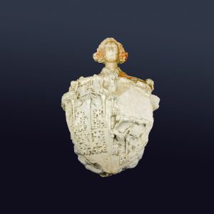 Brasão dos Pinheiros. Escultura em calcário. Século XVI